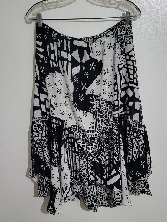kerrybrooke Dresses & Skirts - Kerrybrooke Asymmetrical Patchwork Skirt